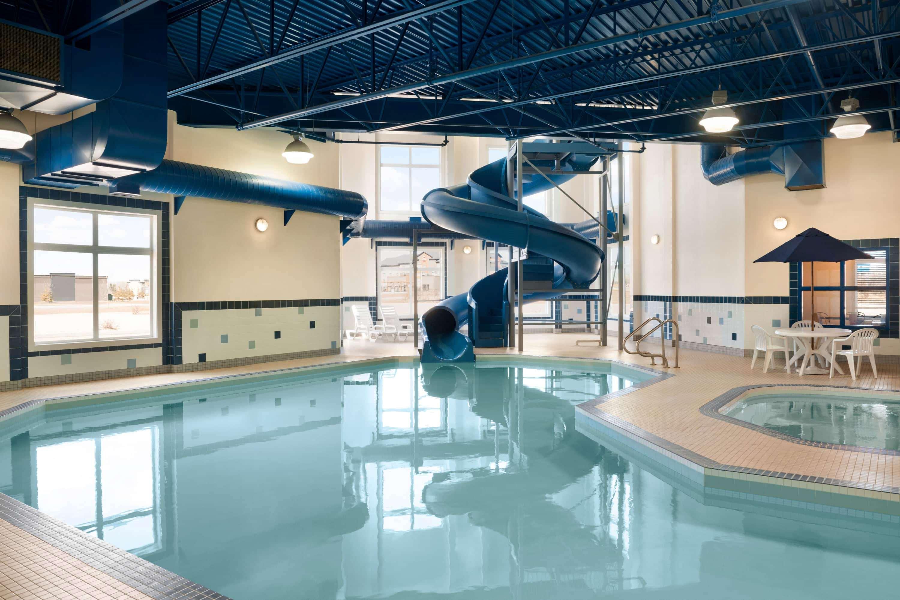 Ramada By Wyndham Drayton Valley Extérieur photo